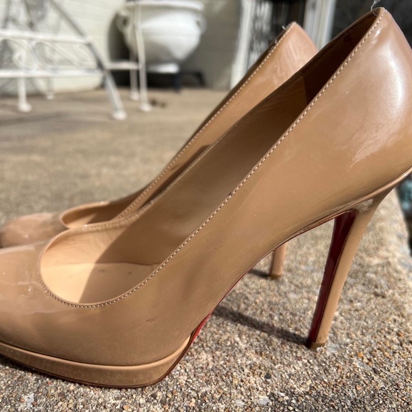 Christian Louboutin Size 7 - Picture 2 of 6
